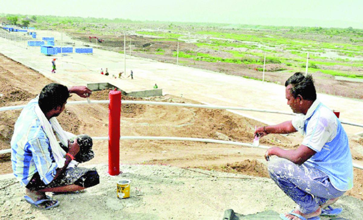 Round-the-clock health services at Pushkar ghats